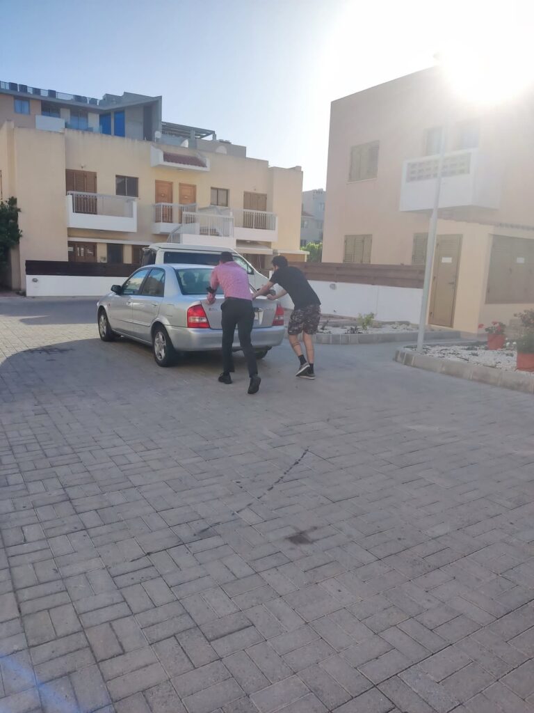 carro quebrado casa paphos