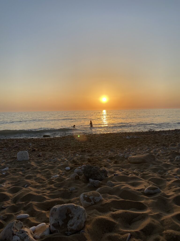 praia em paphos